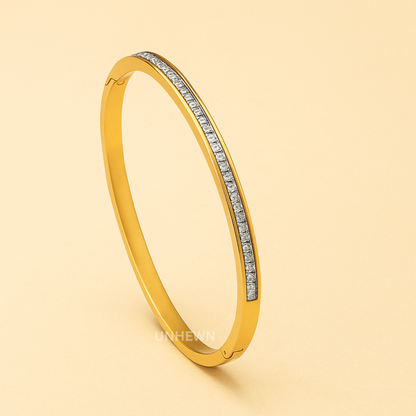 Golden Crystal Line Bracelet