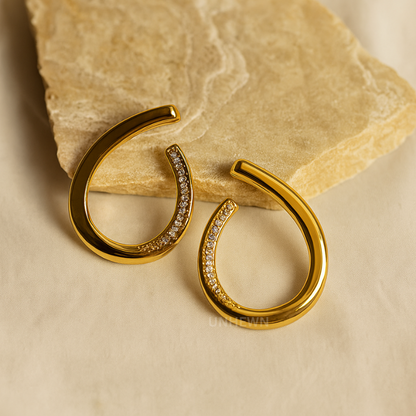 Pavé Curve Hoops