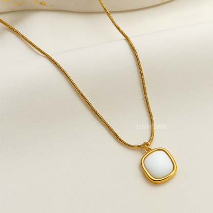 Luna Glow Pendant Necklace