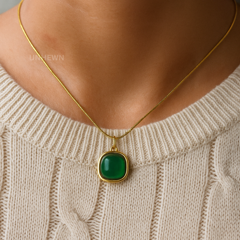 Luna Verde Pendant Necklace