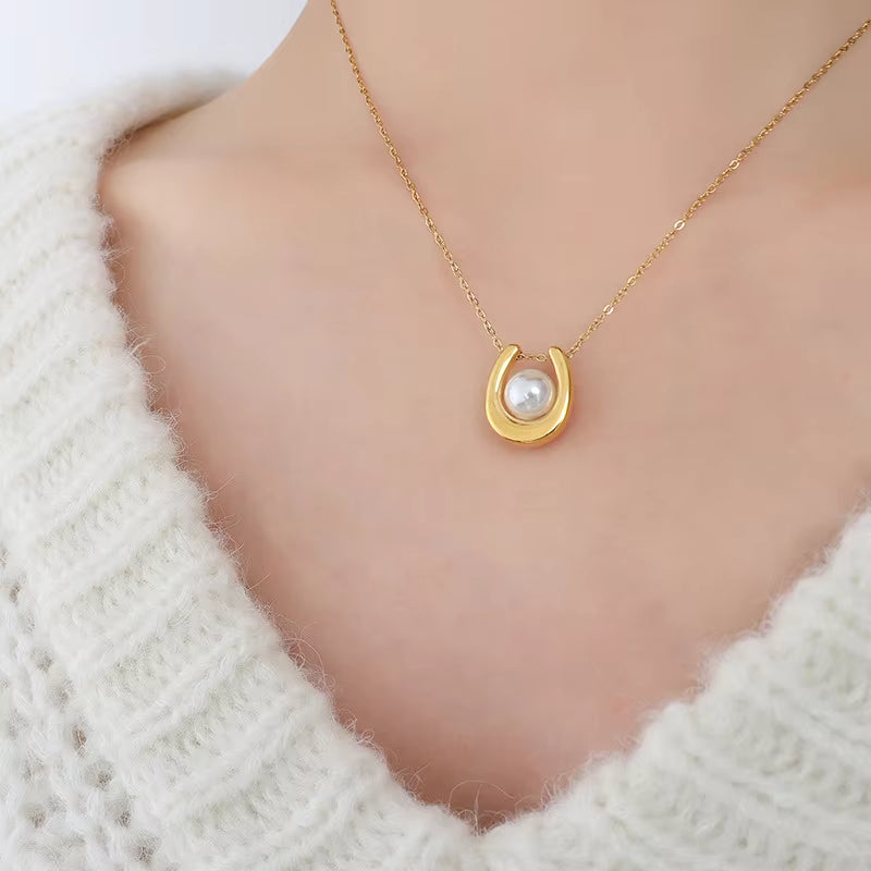 Gold-Plated Teardrop Pearl Pendant Necklace
