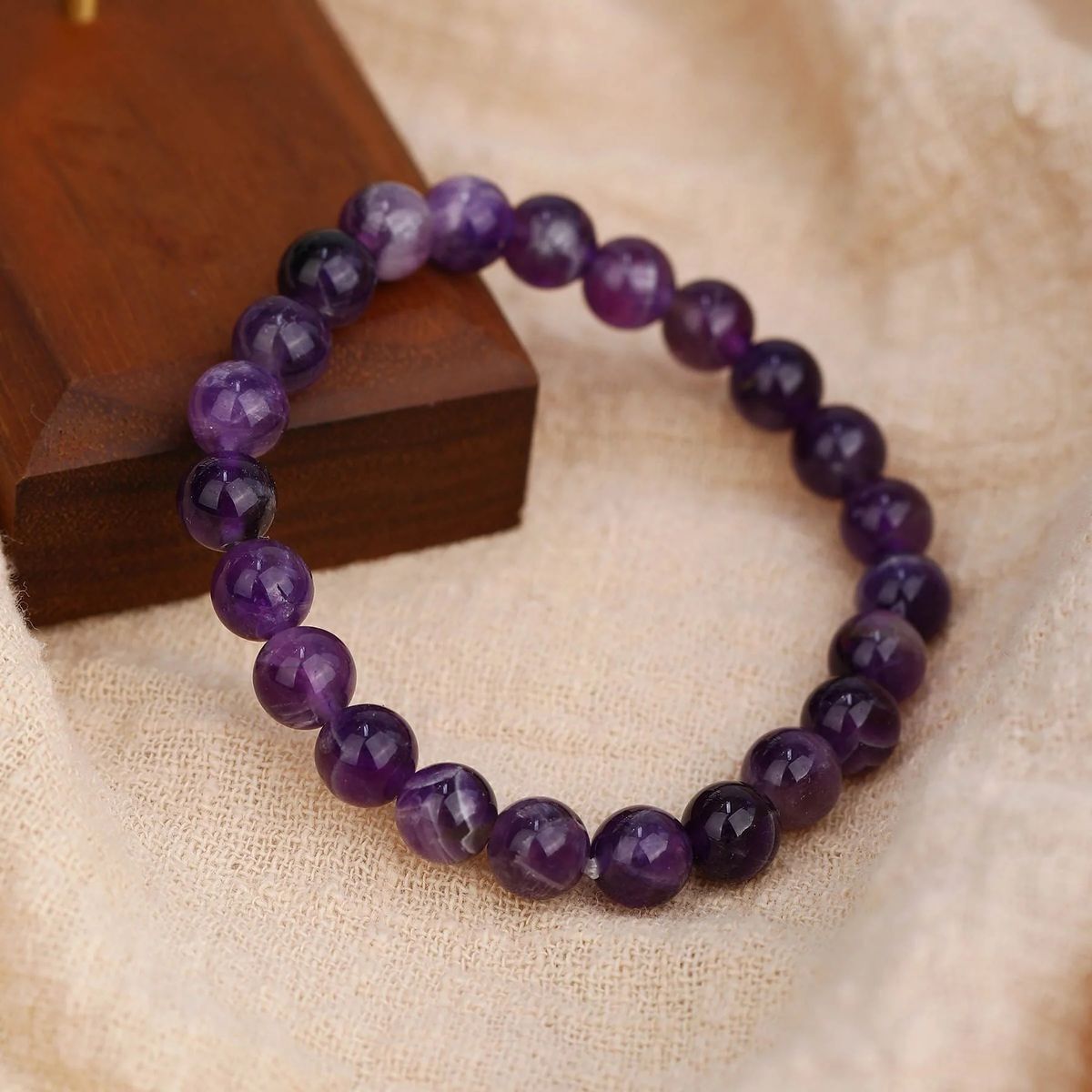 Amethyst Bracelet – Spiritual Awakening & Tranquility