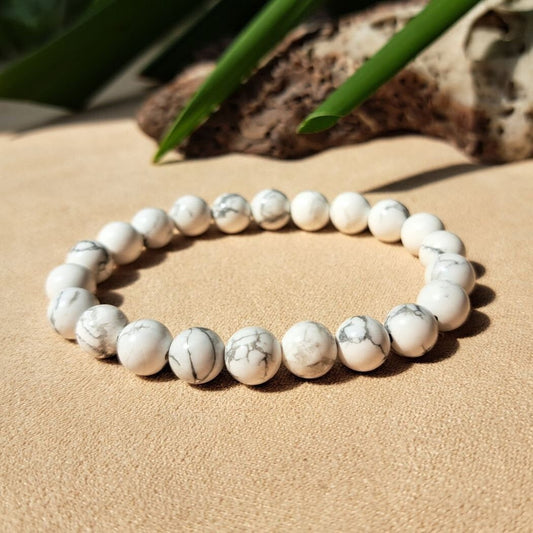 Howlite Bracelet – Calm, Patience & Awareness
